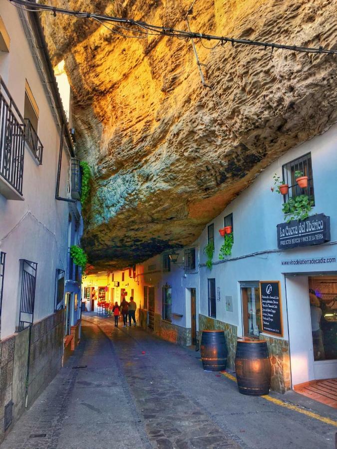 הוילה Setenil De Las Bodegas Casa Cueva De La Sombra מראה חיצוני תמונה