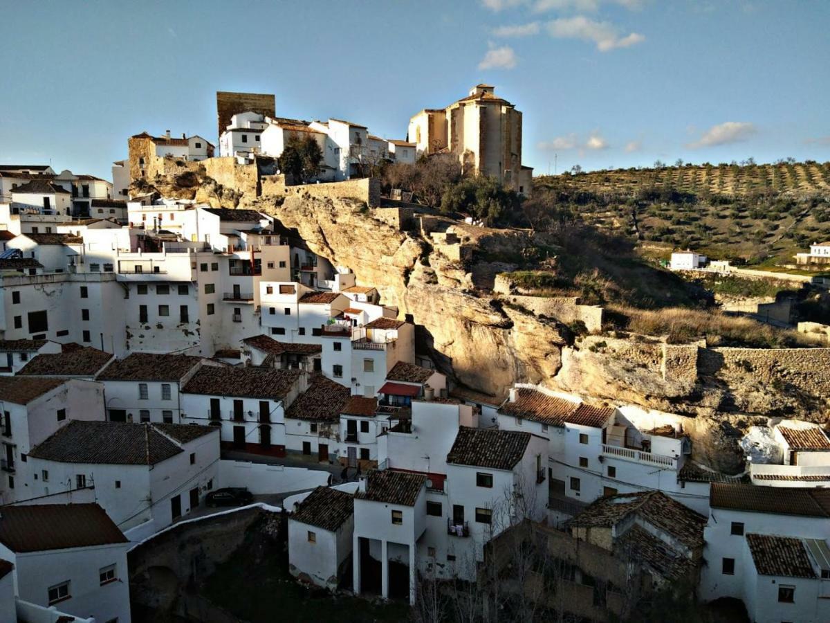 הוילה Setenil De Las Bodegas Casa Cueva De La Sombra מראה חיצוני תמונה